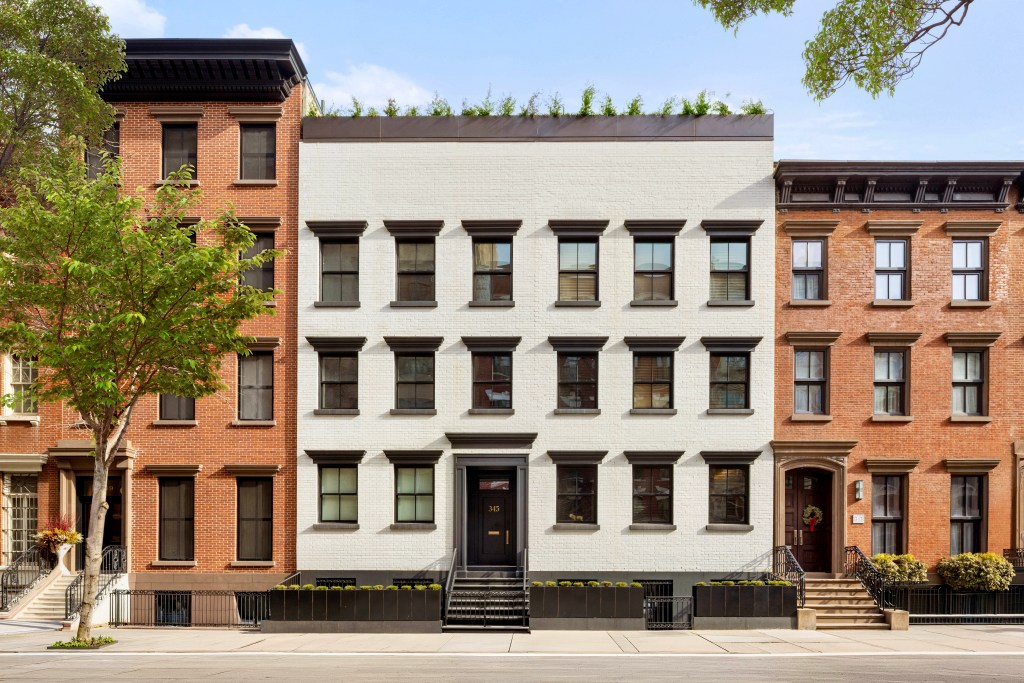Inside the rare $24.5M NYC mansion that shouldn’t exist - AOL