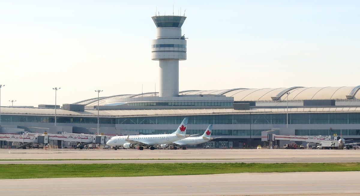 Flying Ataol The Hidden Toronto Airport That Makes Flying South Completely Painless ...