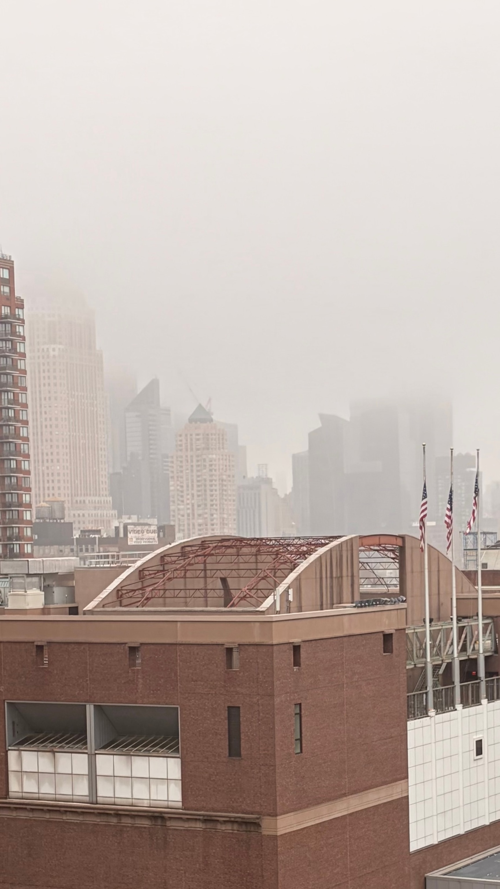 Freeze alerts issued as temperatures plunge in the East after summer ...