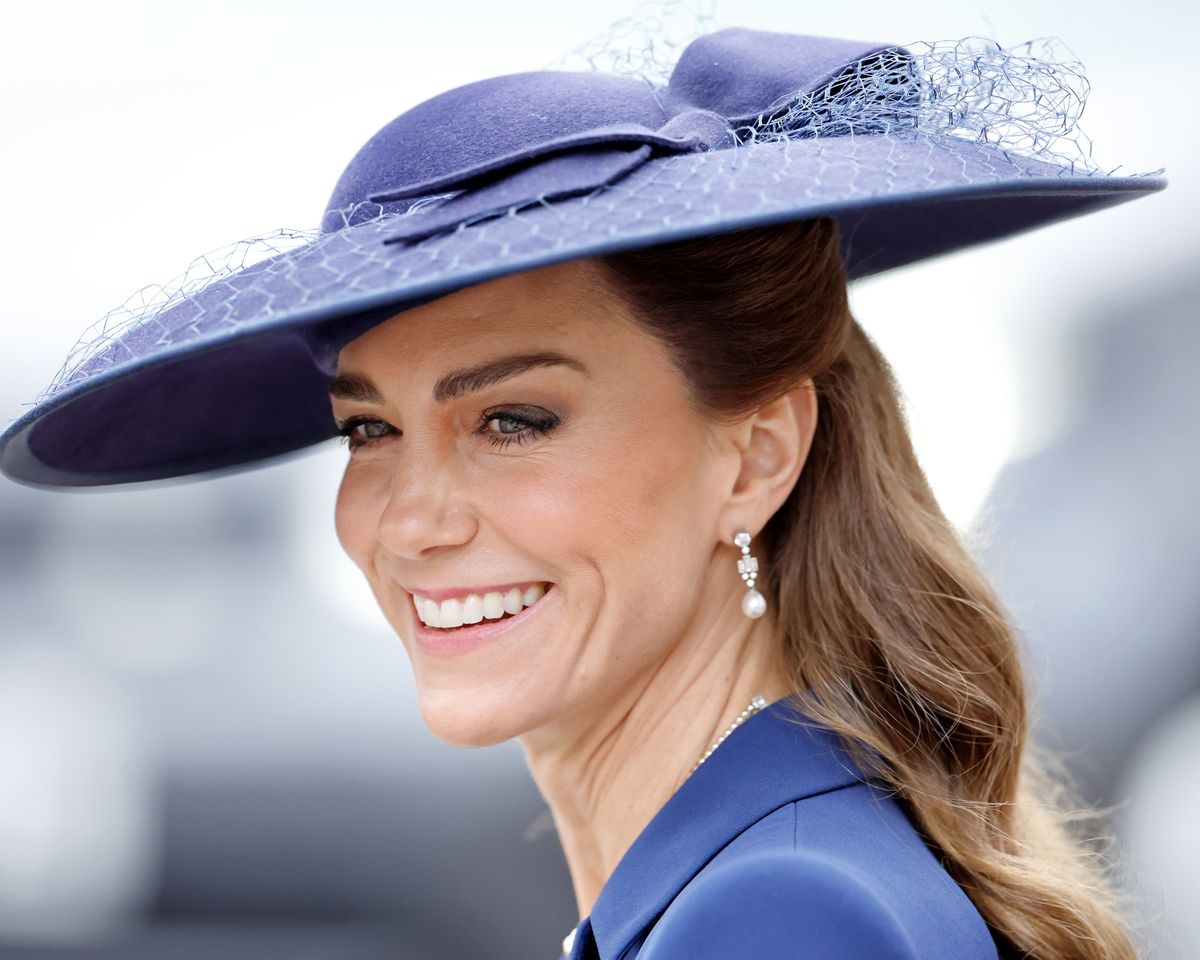 10 Times Kate Middleton Wore Queen Elizabeth’s Jewelry (Including an ...