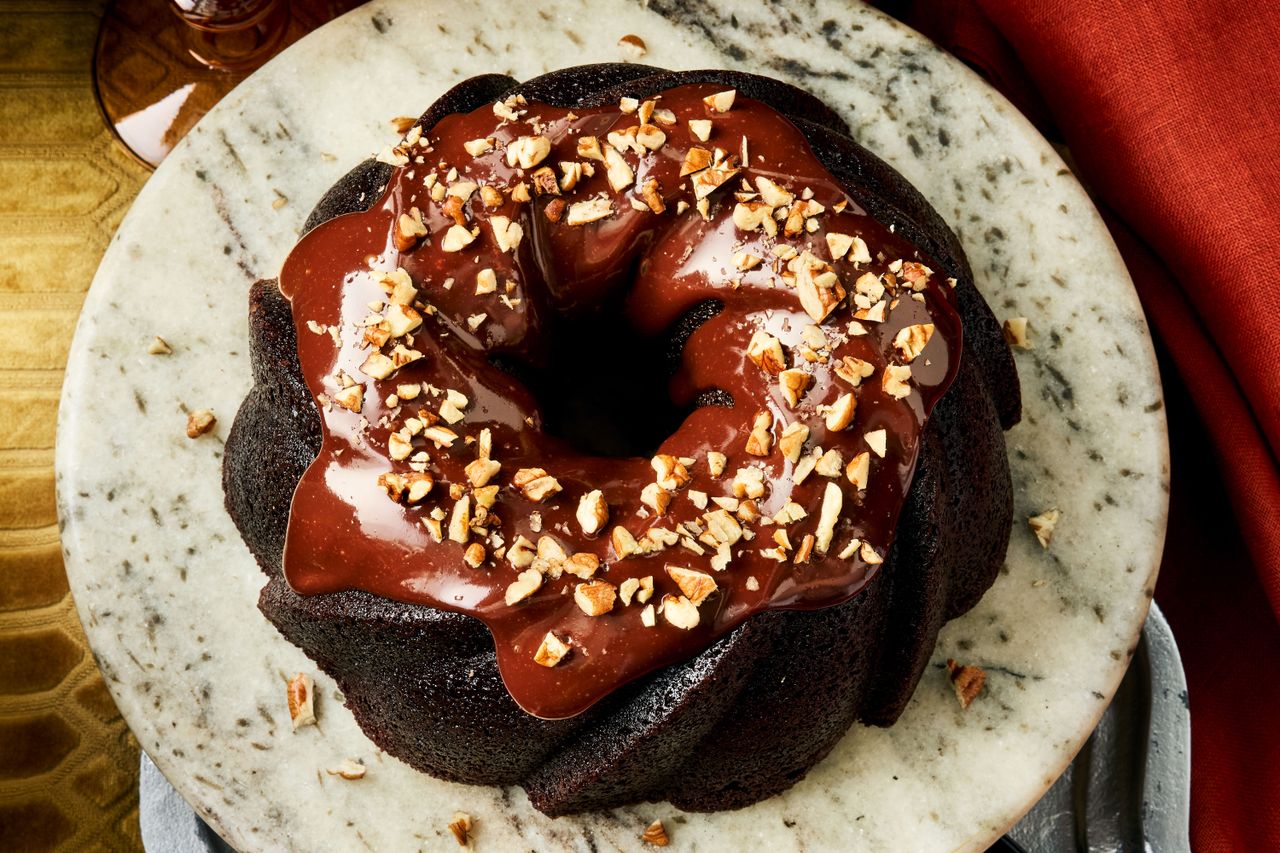 48 Chocolate Cakes That Get Better With Every Bite - AOL