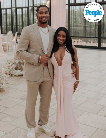 Jonathan Owens and Simone BilesCredit: Olivia Avers Photography