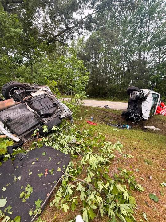 Five seriously hurt following crash on S. Quay Road in Suffolk - AOL