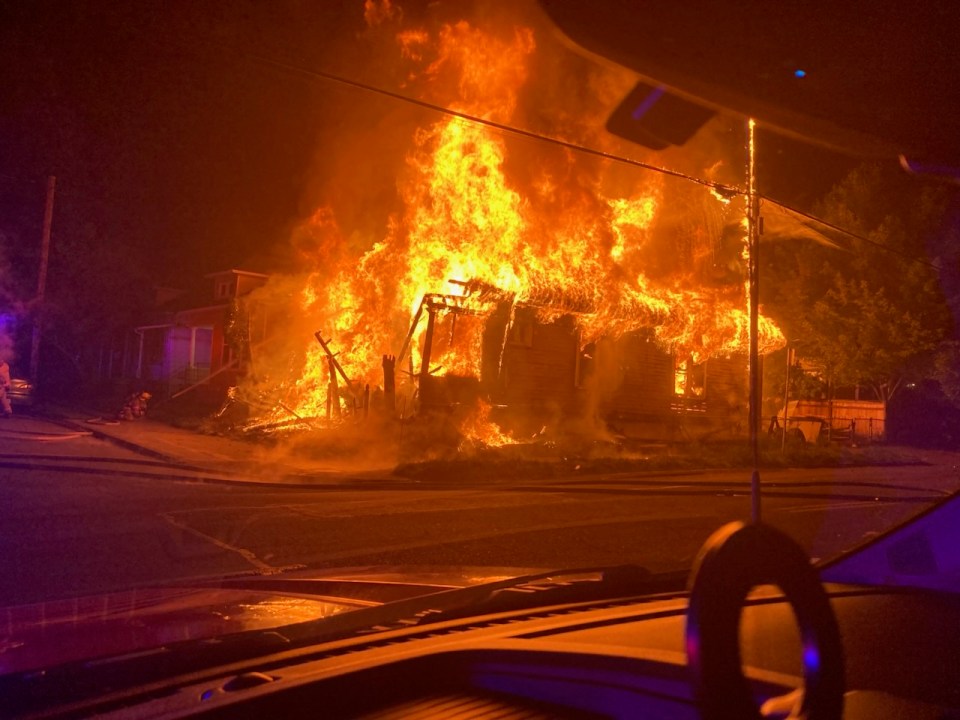 3 firefighters injured after ‘catastrophic’ fire engulfed SE Portland ...