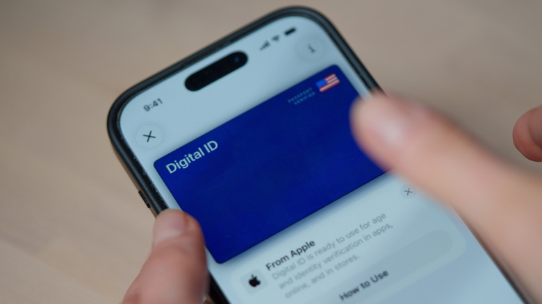 Every US Airline That Supports Apple Wallet's Revamped Boarding Passes ...