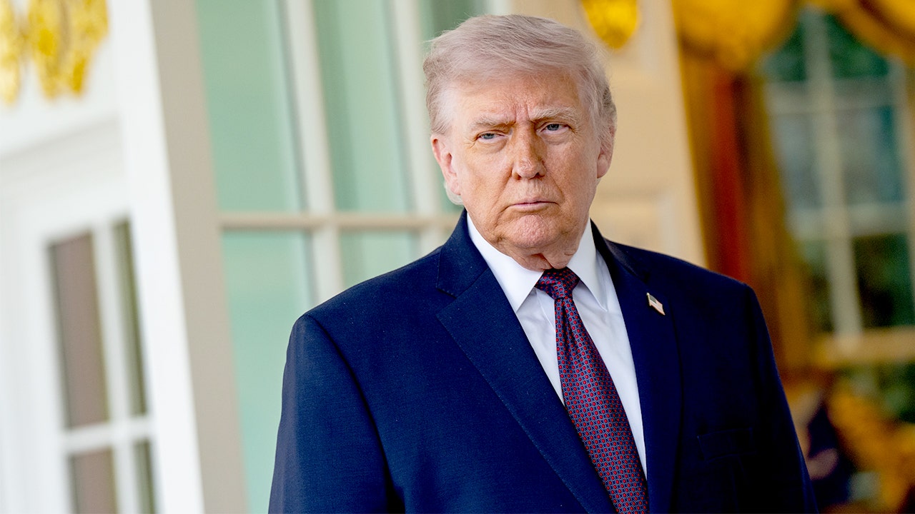 FAA employee charged with allegedly threatening to kill President Trump ...