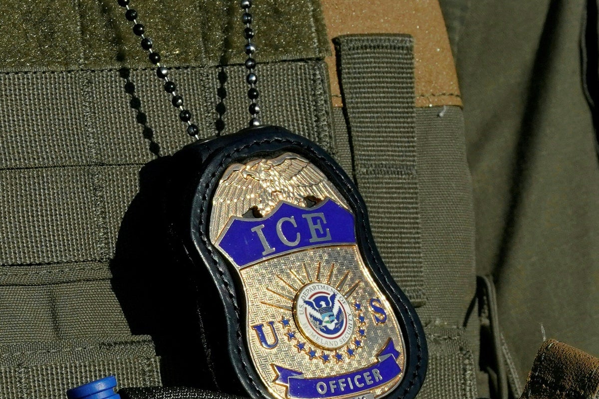 Laotian refugee detained by ICE missed chemotherapy, now dying of terminal cancer
