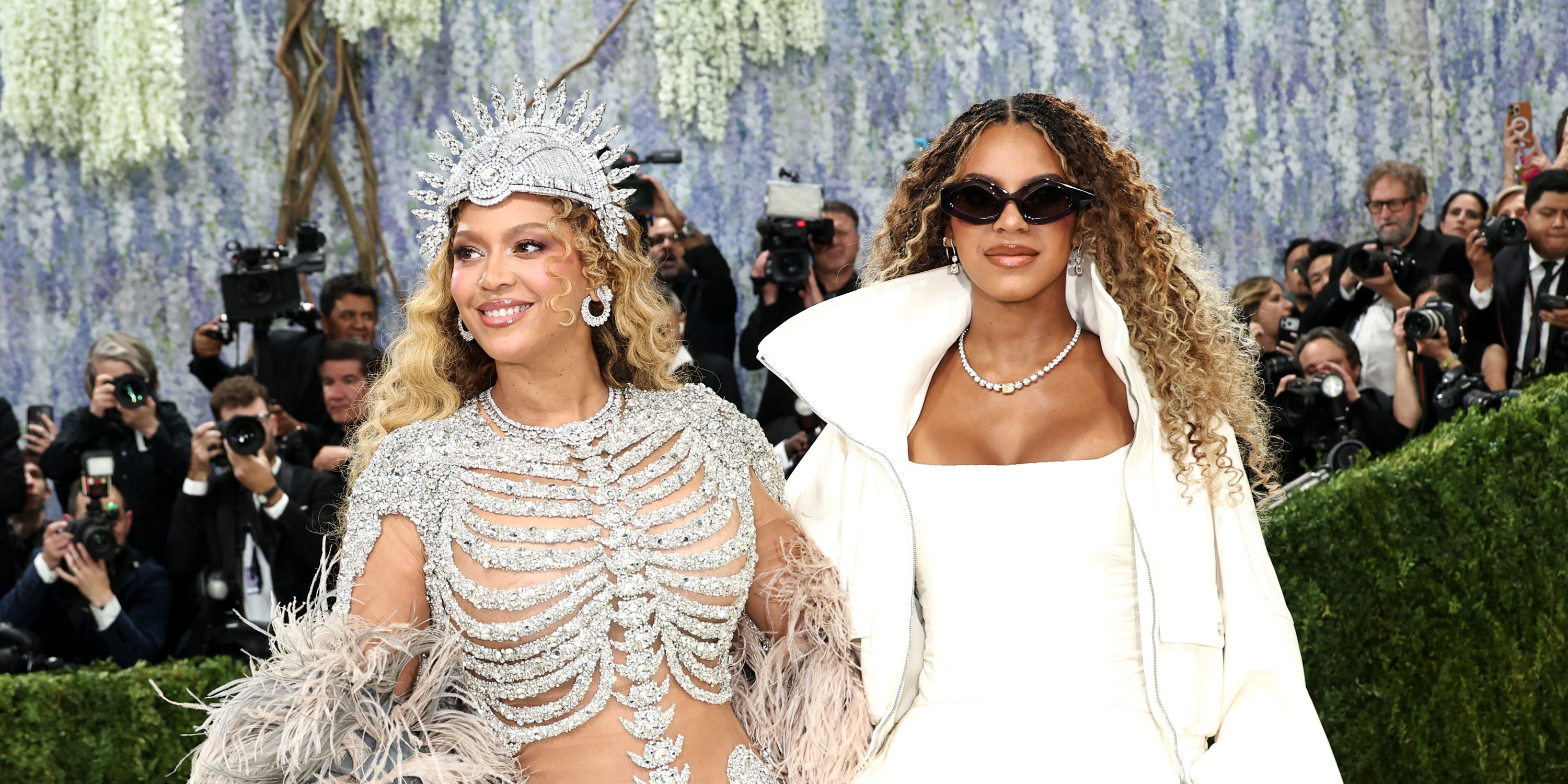 Beyoncé and Blue Ivy Matched in the Same Hair Color at the Met Gala—And ...