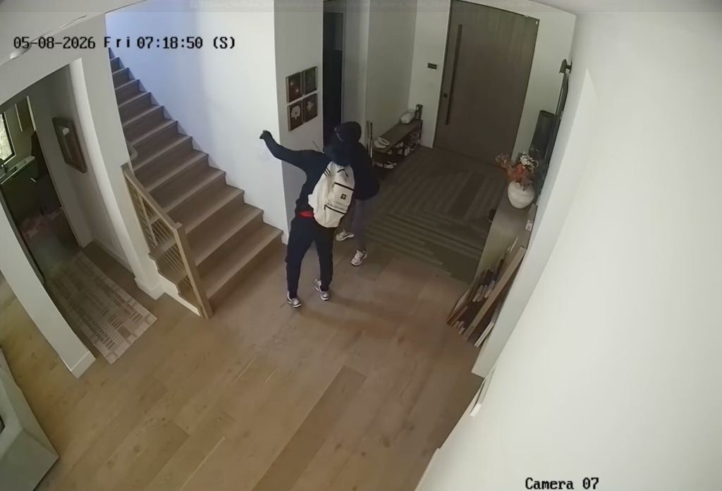 Horrifying video shows armed burglars inside Studio City home — before ...