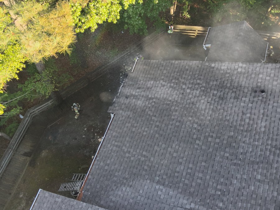 Four adults and four cats displaced in Virginia Beach apartment fire - AOL