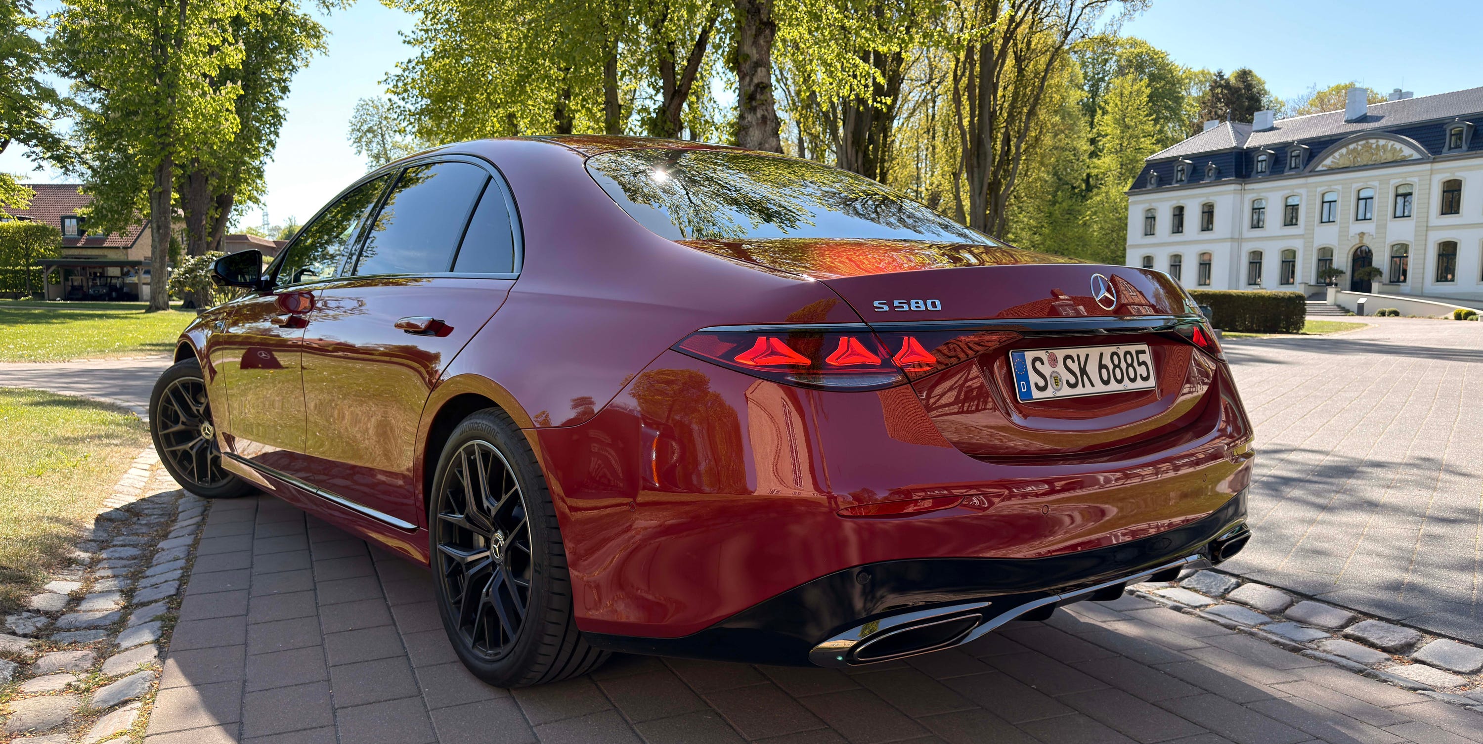 S580 Rear Tested: The 2027 Mercedes-Benz S-Class Makes You Feel on Top of the ...