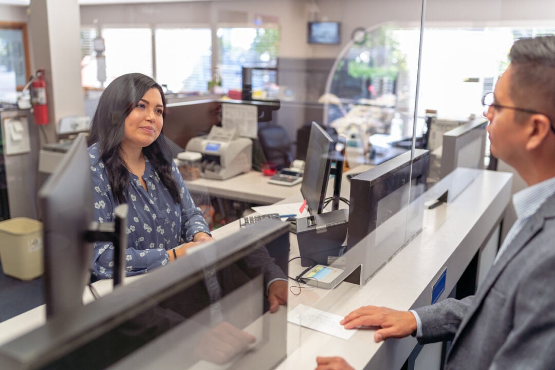 The Vanishing Middle-Class Job: Then and Now - AOL