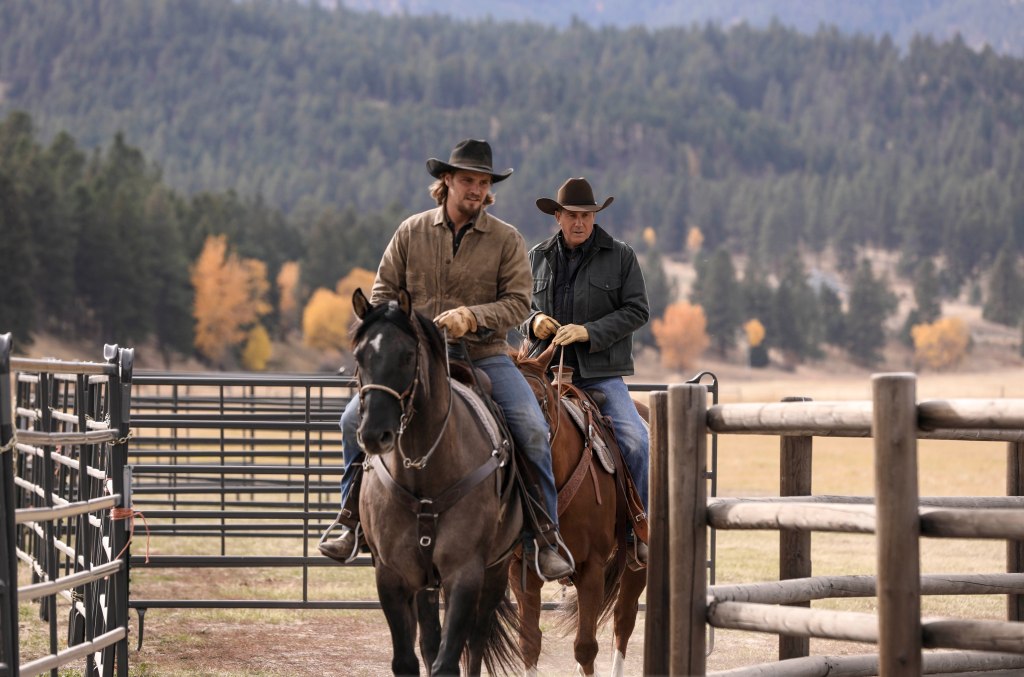 ‘Yellowstone’ spinoff ‘Dutton Ranch’ is a winner: review - AOL