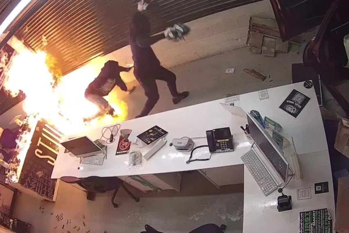 Hapless arsonist sets himself on fire while torching cannabis ...