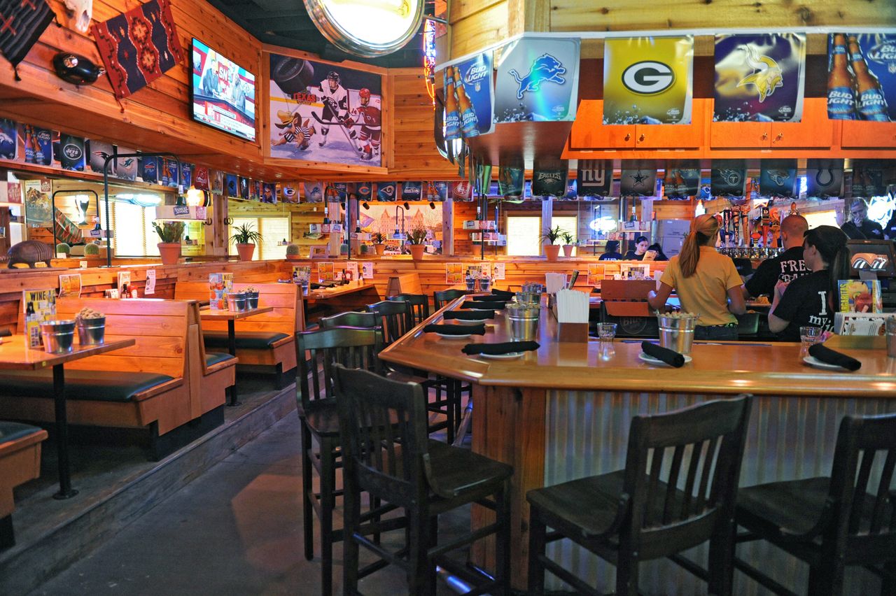 Texas Roadhouse Raises Prices, Plans to Open New Restaurants in 2026 - AOL