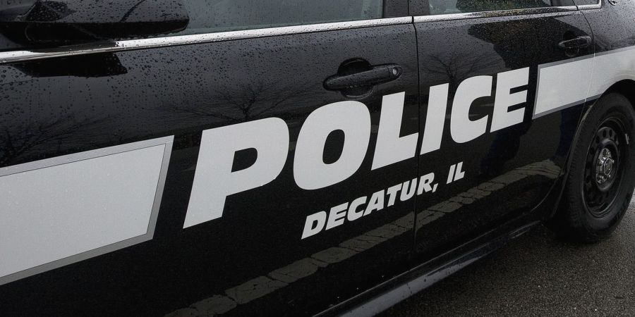 Decatur Police investigating after car hit by gunfire - AOL