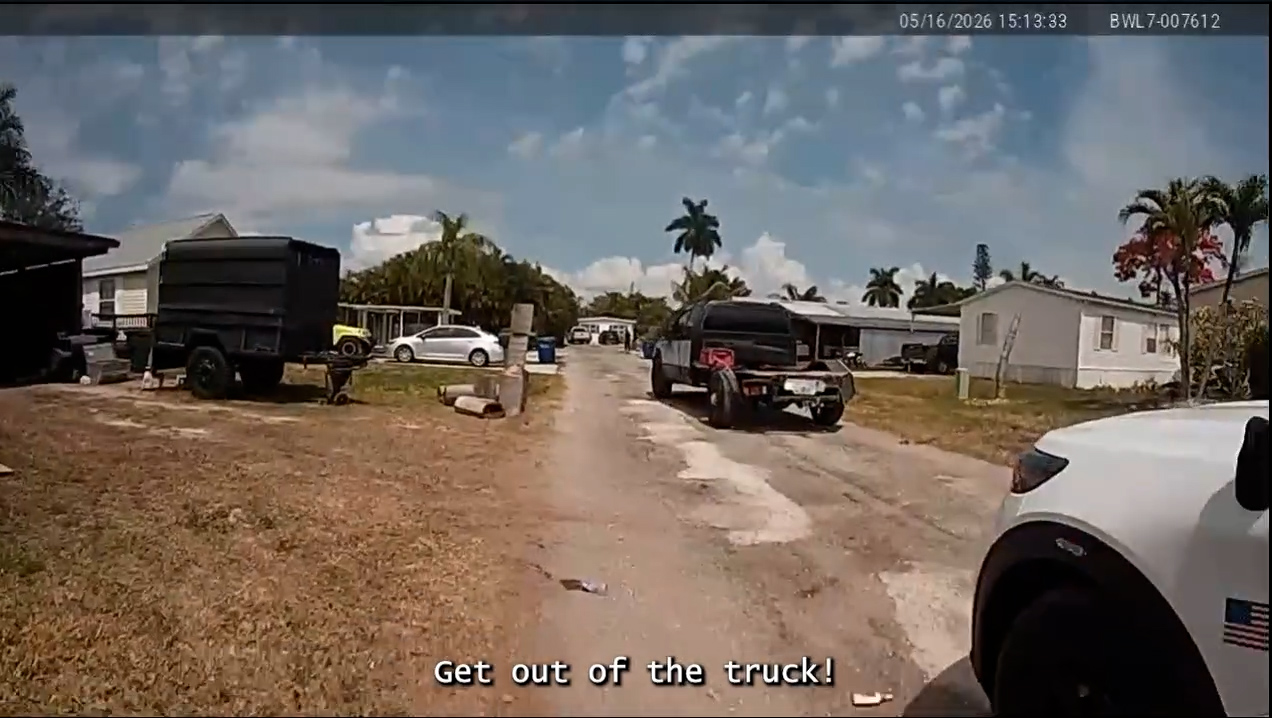 Florida man leads deputies on chase after ramming truck into vehicle ...