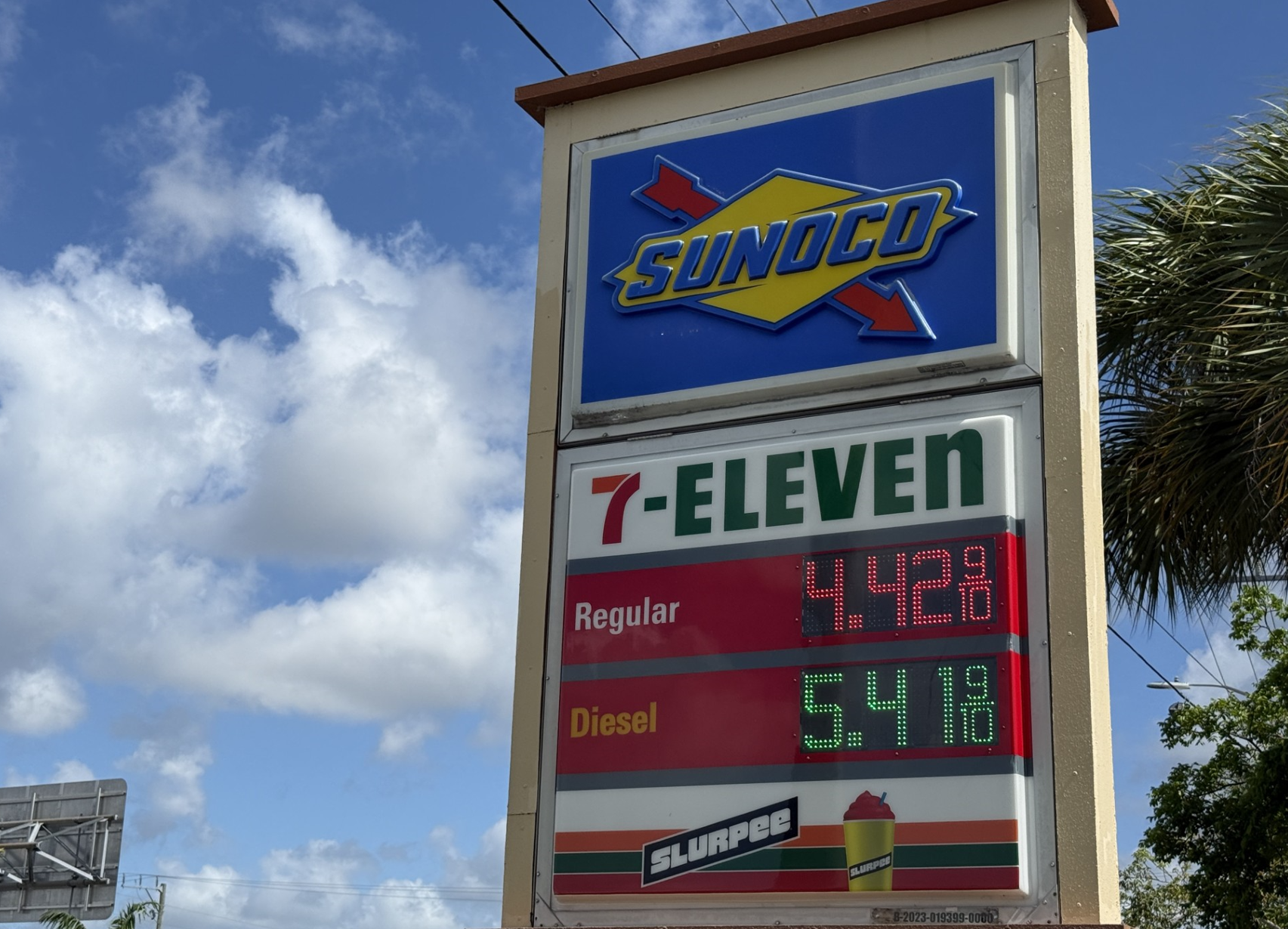 Memorial Day gas prices bring the pain in Florida. Avoid fill-ups here ...