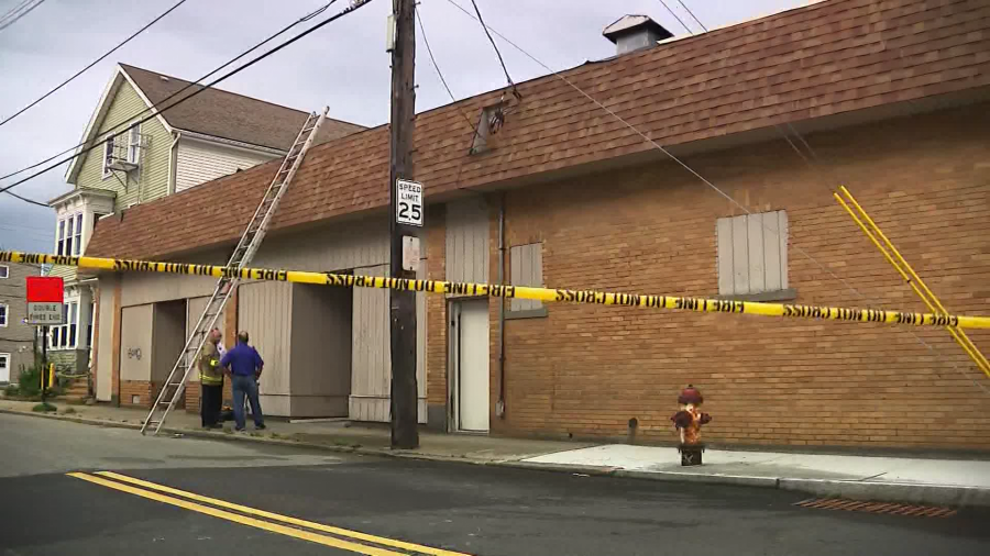 Crews respond to fire at vacant Fall River building - AOL