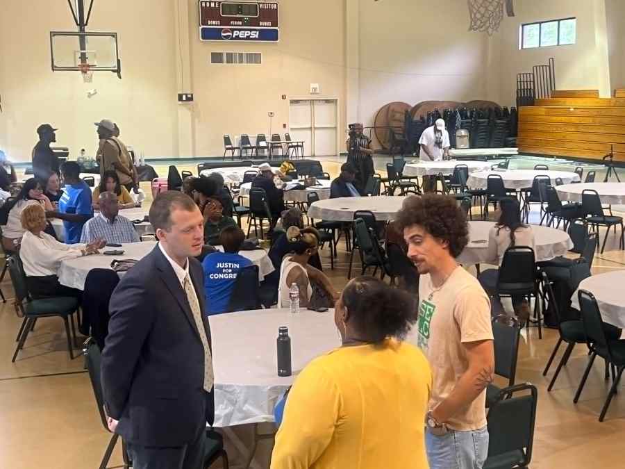 Environmental groups say xAI contributing to toxic air in Boxtown - AOL