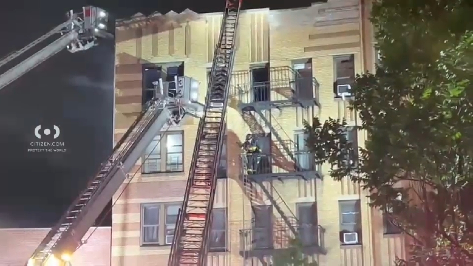 Deadly fire in Bronx apartment building leaves one dead, two Hurt - AOL