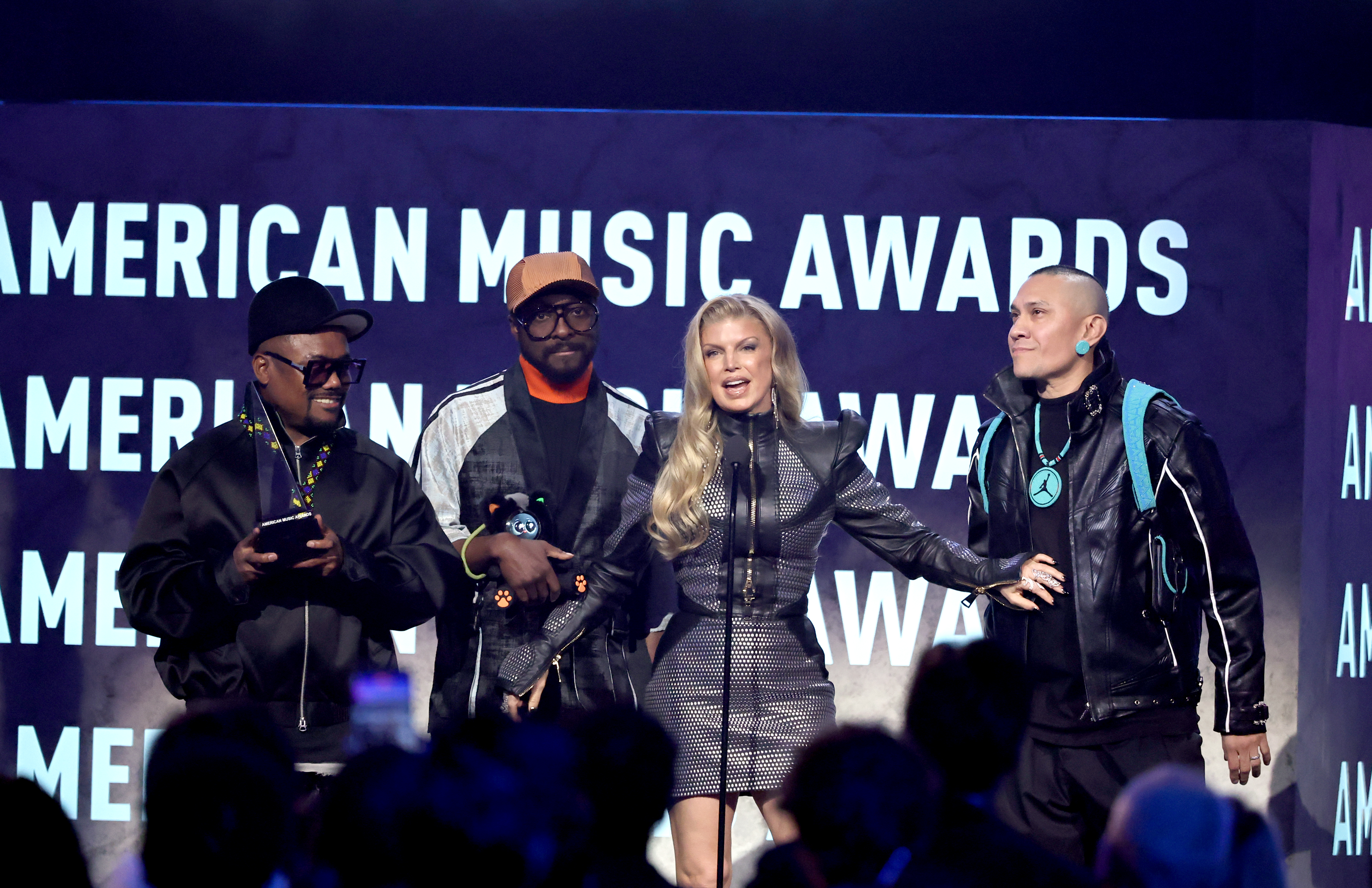 Fergie has emotional reunion with Black Eyed Peas ‘brothers’ at 2026 ...