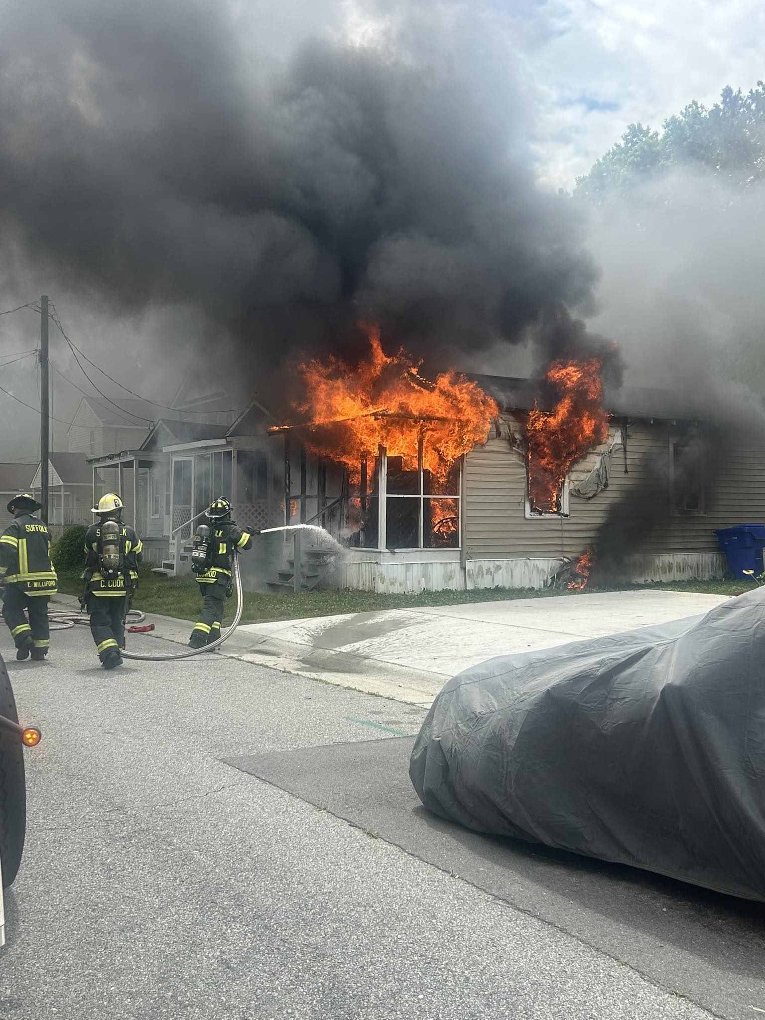 PHOTOS: Two displaced after house fire on Osceola Avenue in Suffolk - AOL