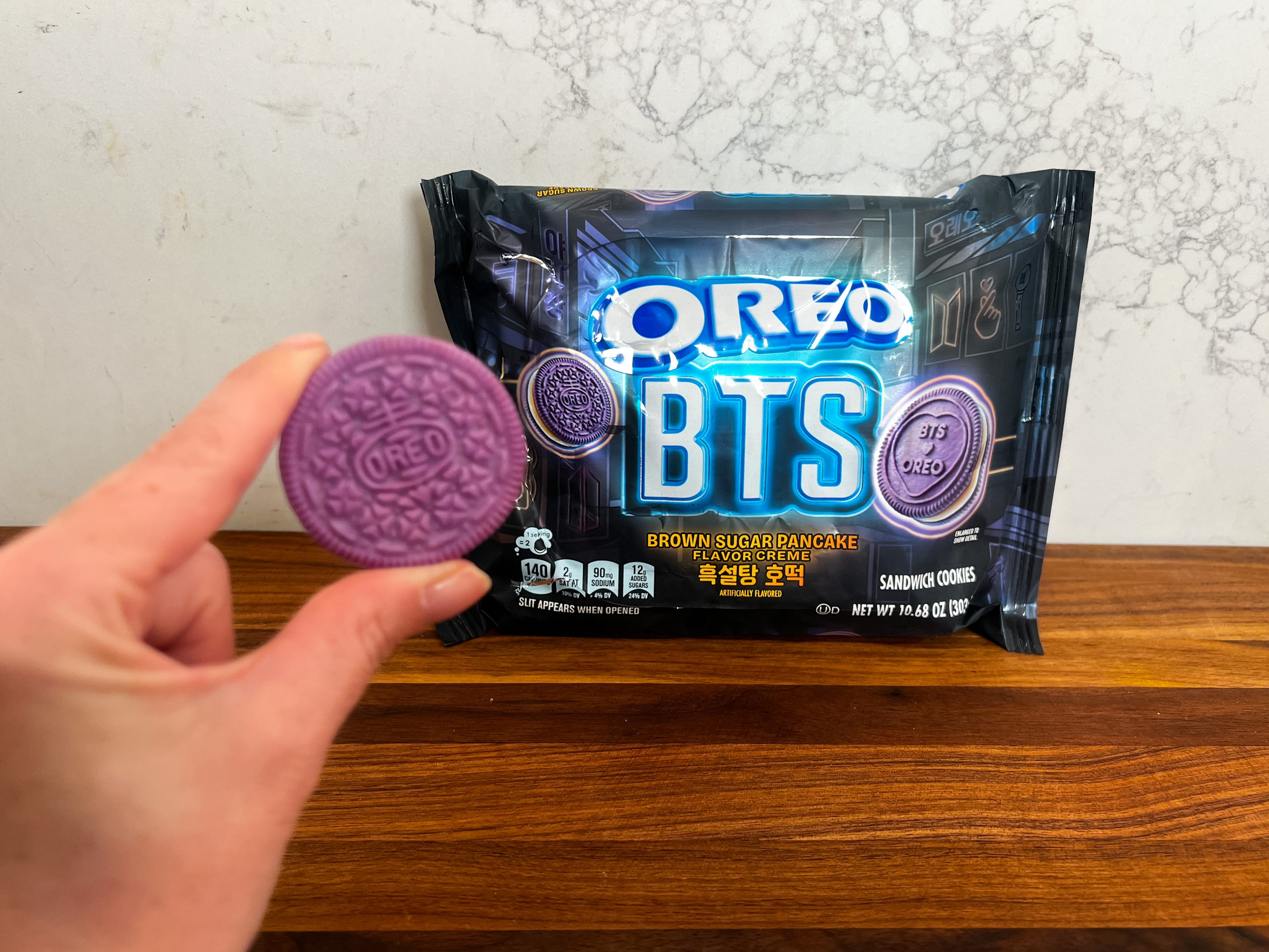 I Tried Oreo's New BTS Brown Sugar Pancake Oreo & NEED To Talk