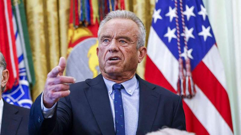 Jimmy Kimmel Pounces on 'Dummy' RFK Jr.'s Gaffe: 'Now Get Back to ...