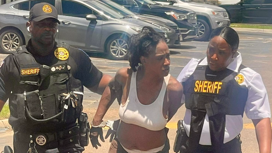 Woman captured after escaping custody during transport to Hinds County ...