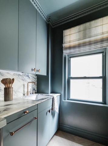 5 Ways Designers Make Small Kitchens Look High-End Without Spending a ...