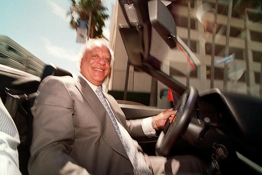 William Burke, founder of L.A. Marathon, dies at 87 - AOL
