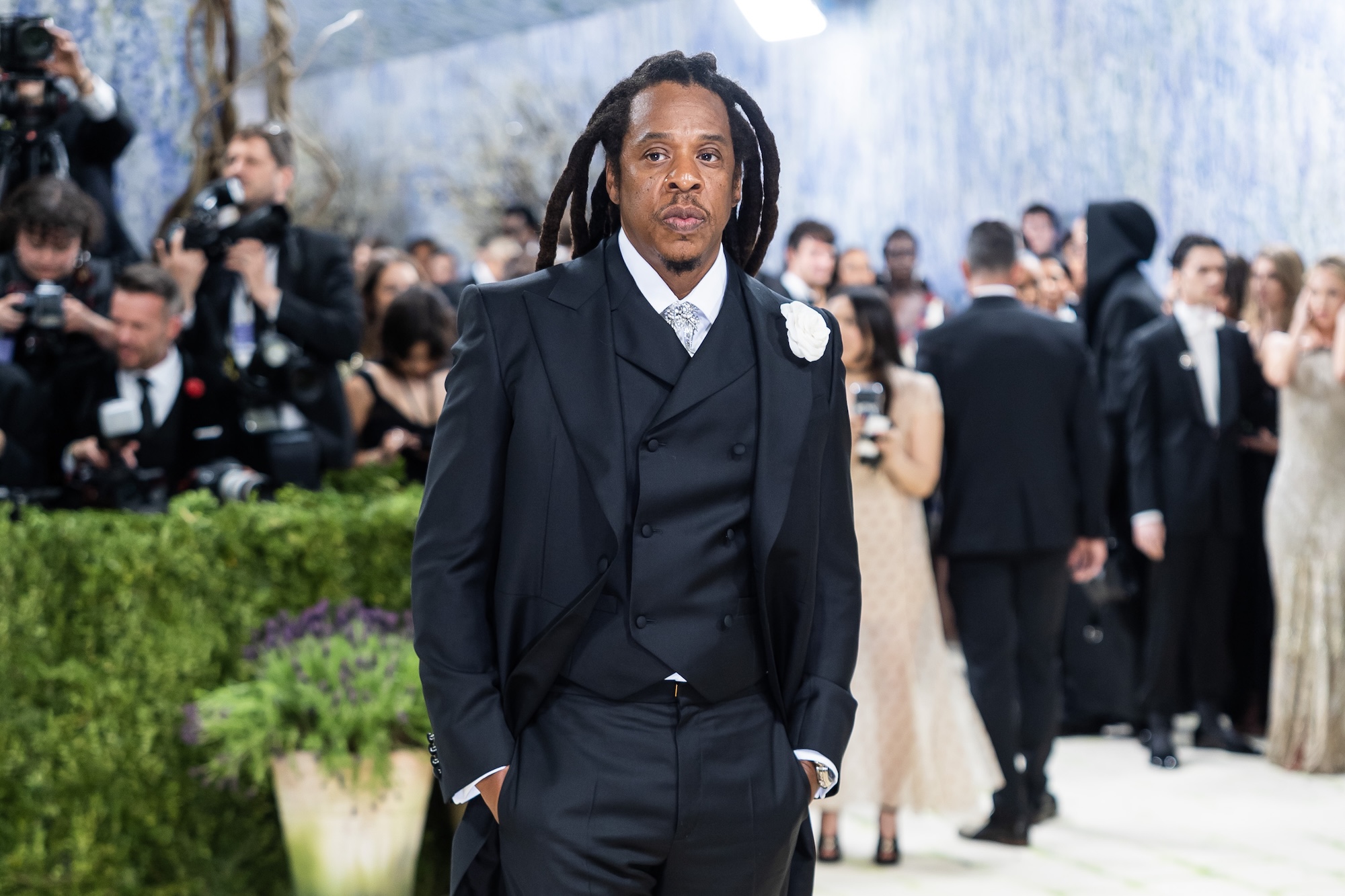 Jay-Z Blasts Kanye West, Nicki Minaj and Drake in Fiery Freestyle