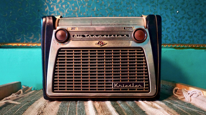 5 Classic Pieces Of Tech That Will Remind Boomers Of Their Childhood - AOL