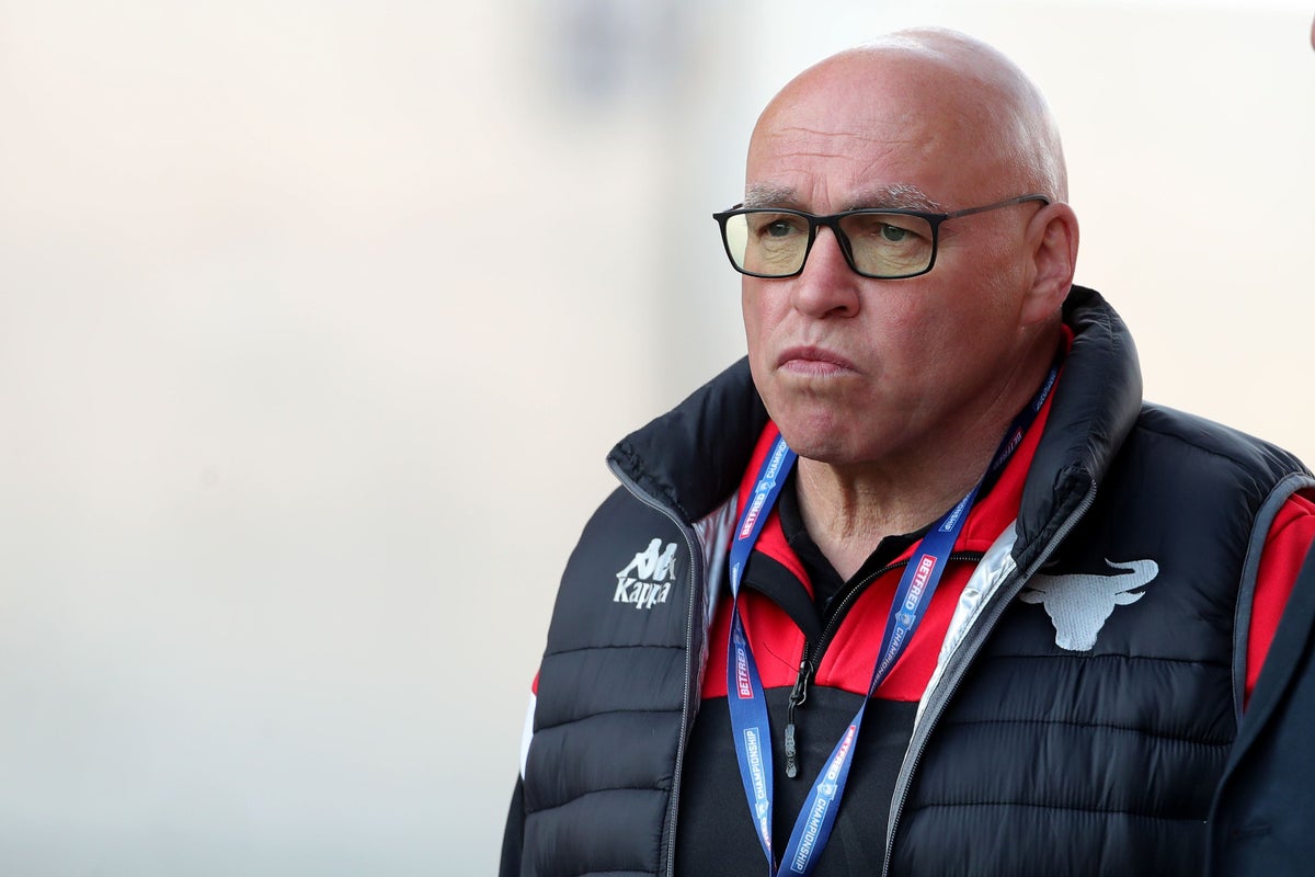 Tributes pour in for rugby league legend John Kear after sudden passing ...