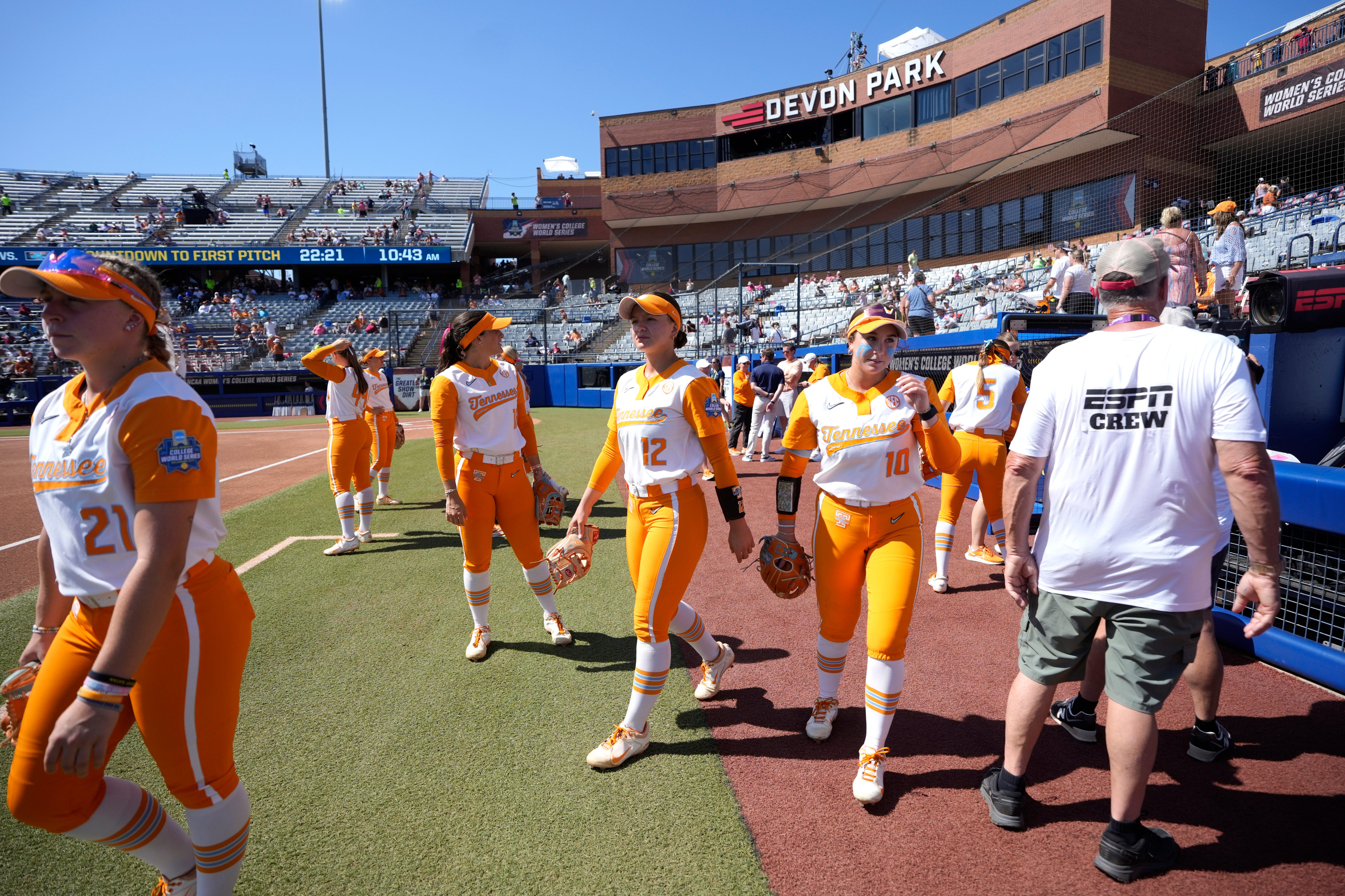 When does Tennessee softball play Texas in WCWS? NCAA bracket update - AOL