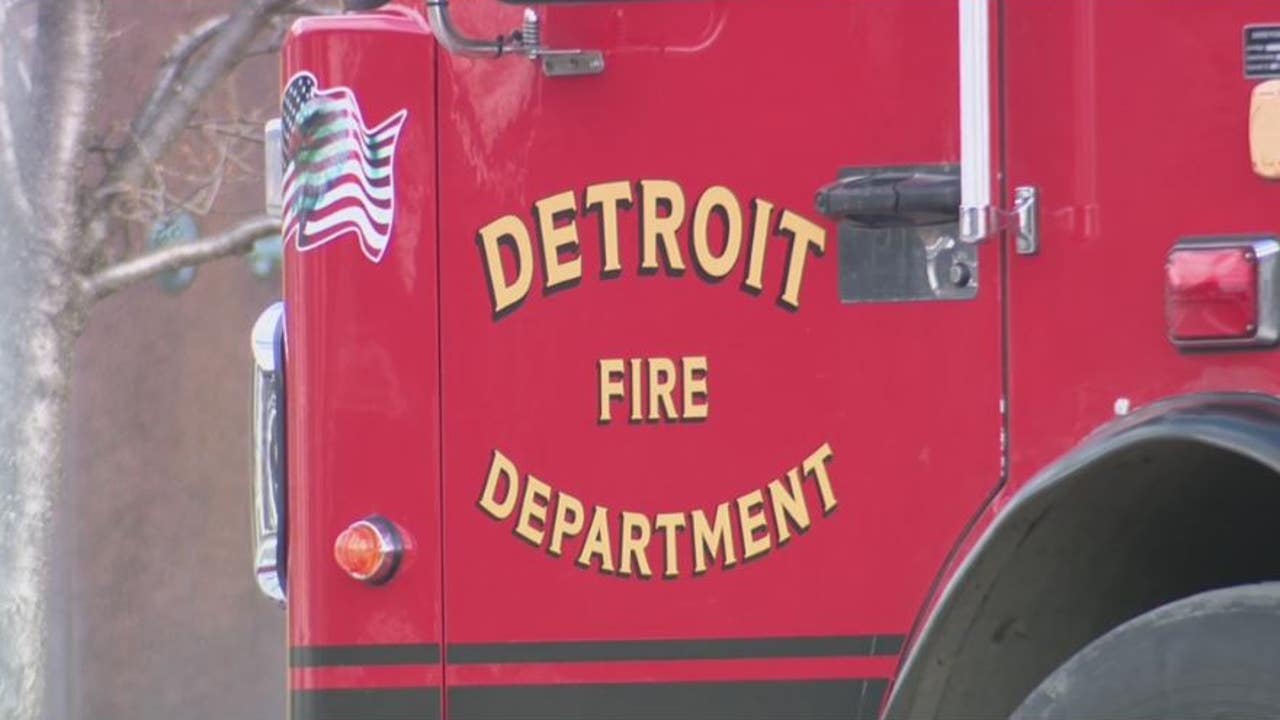 Man found dead at scene of Detroit house fire on city's east side - AOL