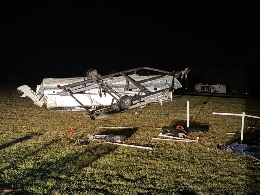 Storm leaves trail of damage at western Kansas campground - AOL