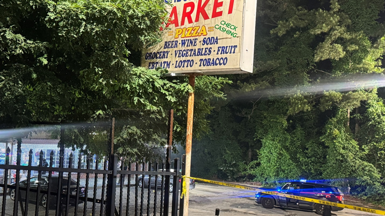 Person injured in overnight shooting at southwest Atlanta market - AOL
