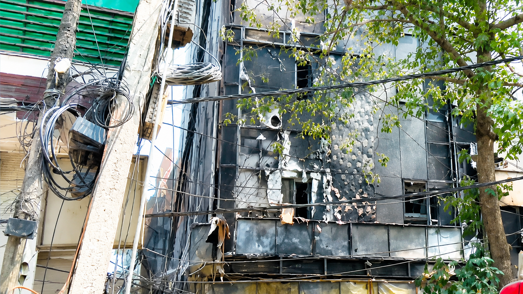 Foreign nationals among at least 21 killed in Delhi fire - AOL