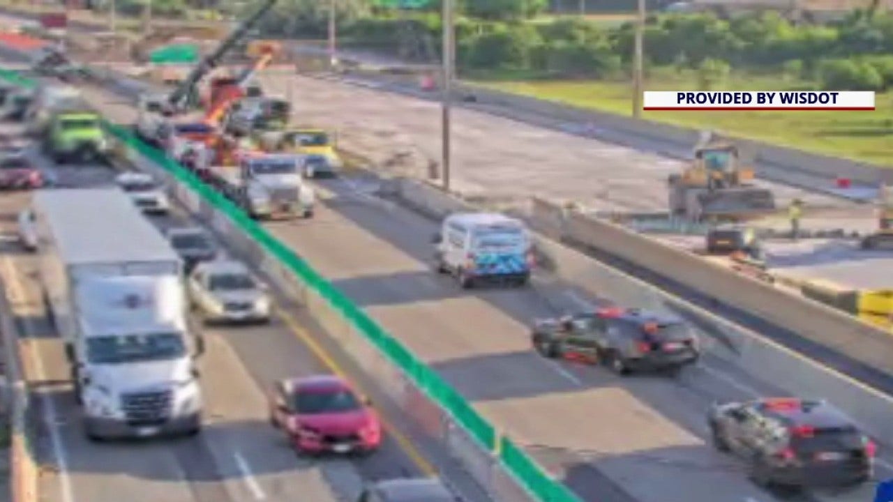 All lanes reopen on I-41 NB after crash near Silver Spring Drive - AOL
