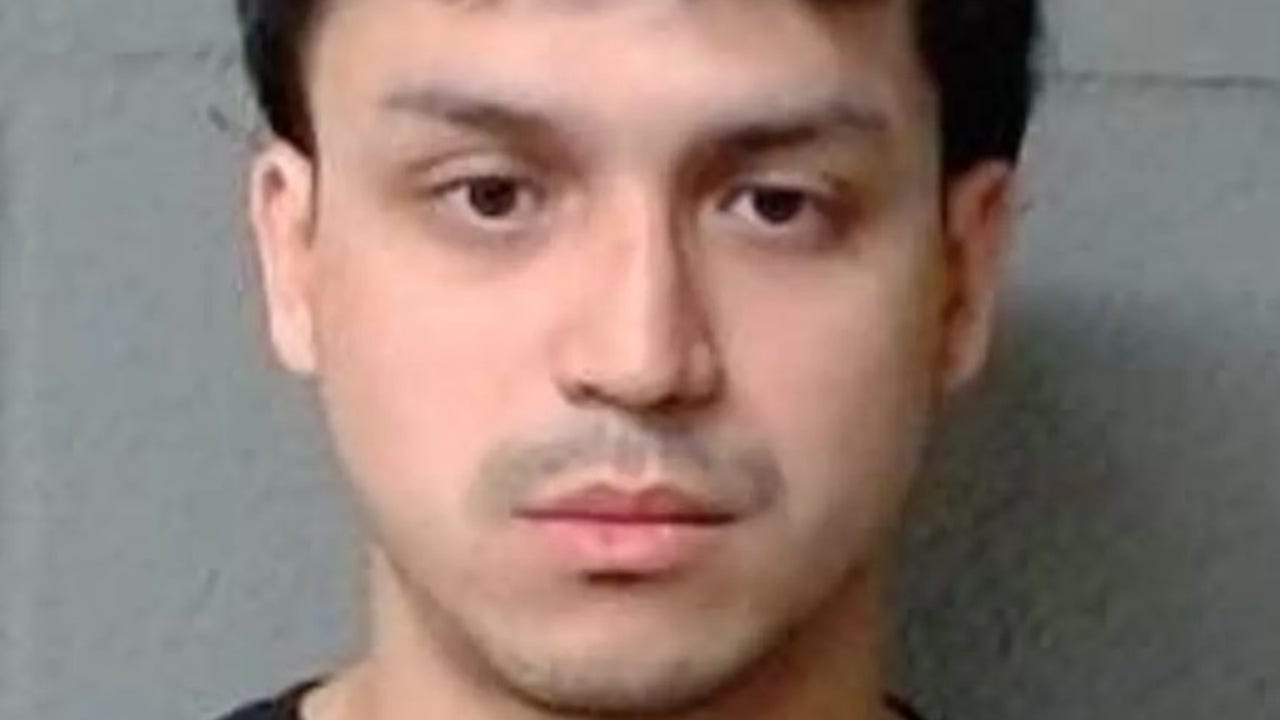 Chicago man charged months after 2 killed in Kennedy Expressway crash - AOL