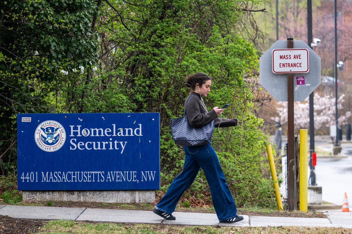 Boy, 11, reunited with mom after year of heartbreak — but fears another ...