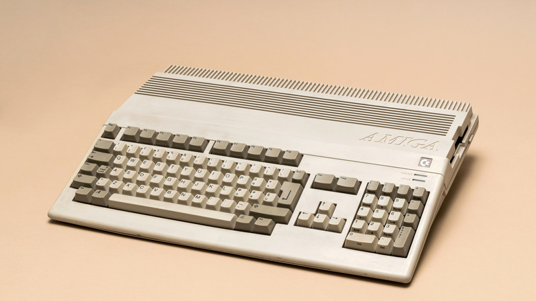 What Happened To Commodore Computers? Why The Company Went Bust - AOL