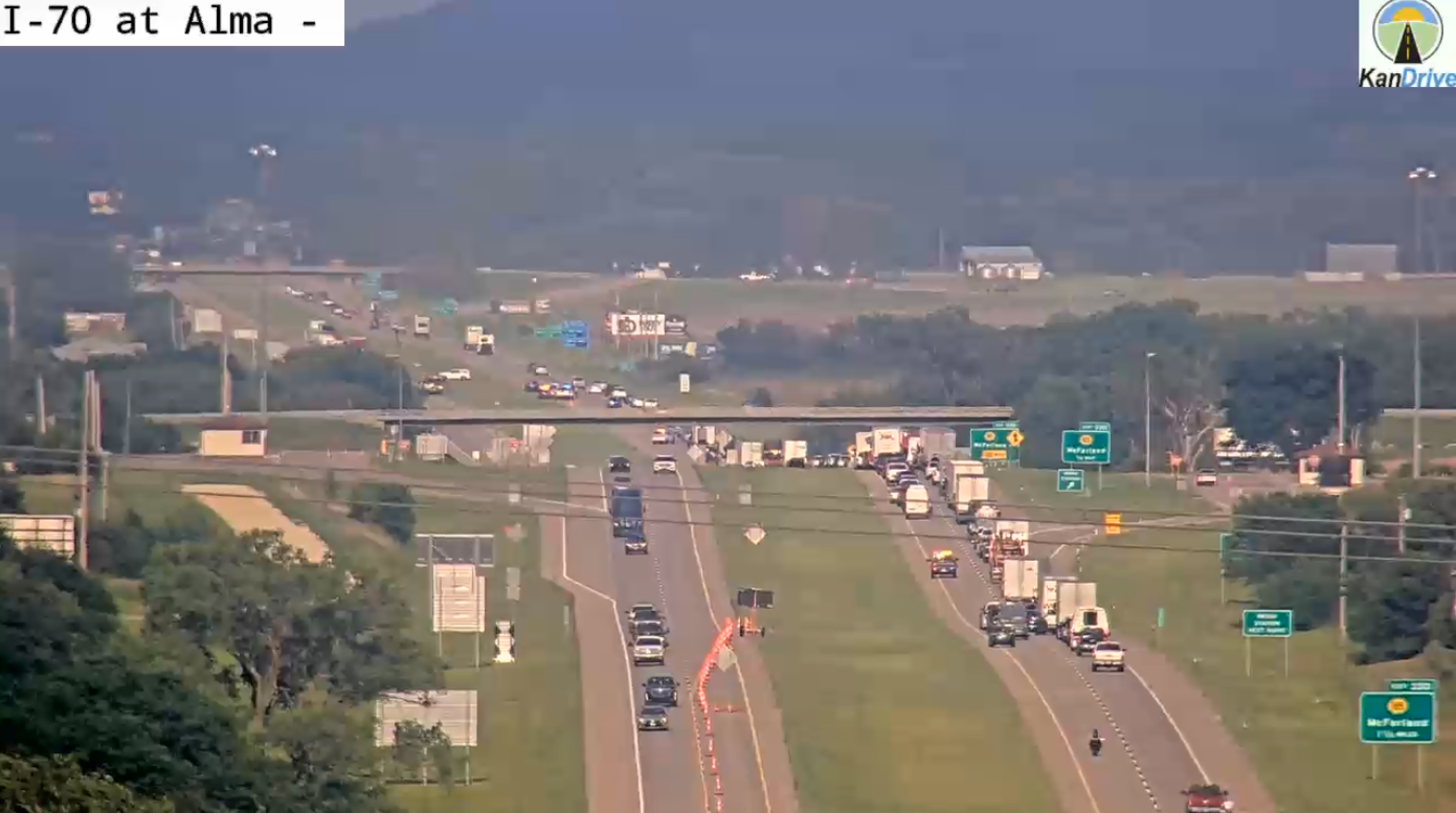 Two dead in fiery I-70 crash in Wabaunsee County - AOL