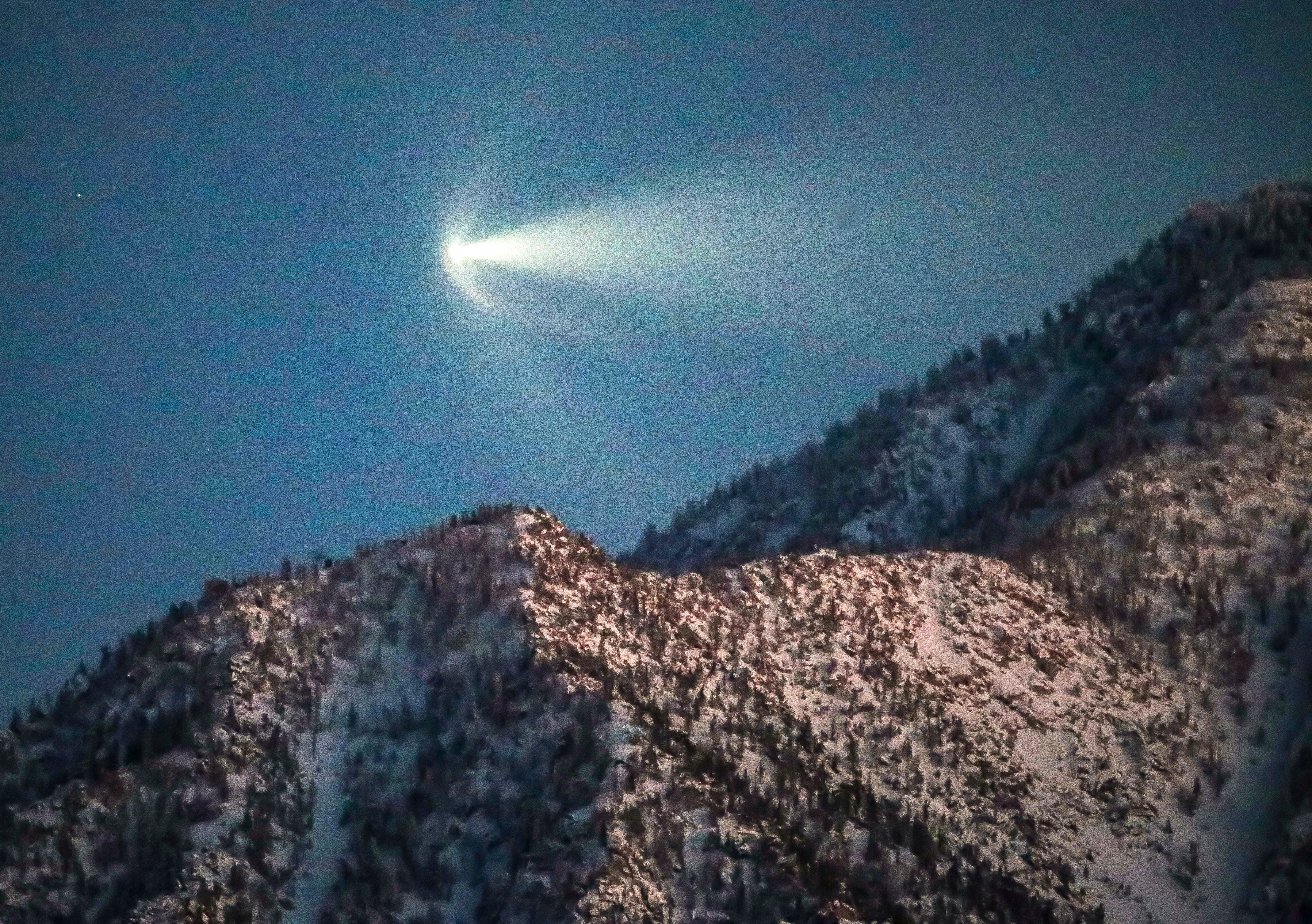 Weekend rocket launch planned at Vandenberg. How to watch SpaceX stream ...