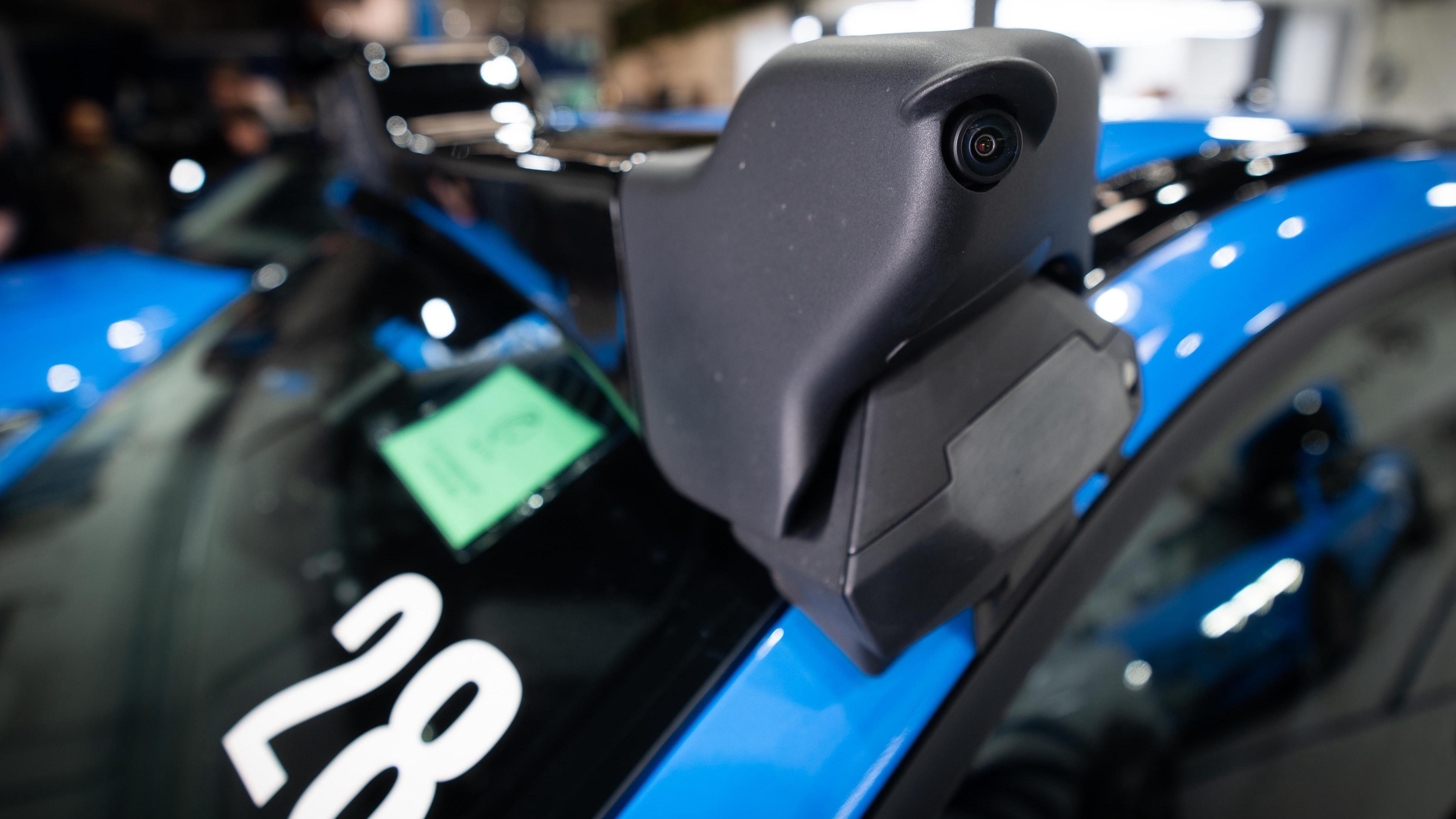 Uber Driver Less Static Uber asks customers if they want driverless taxis - AOL