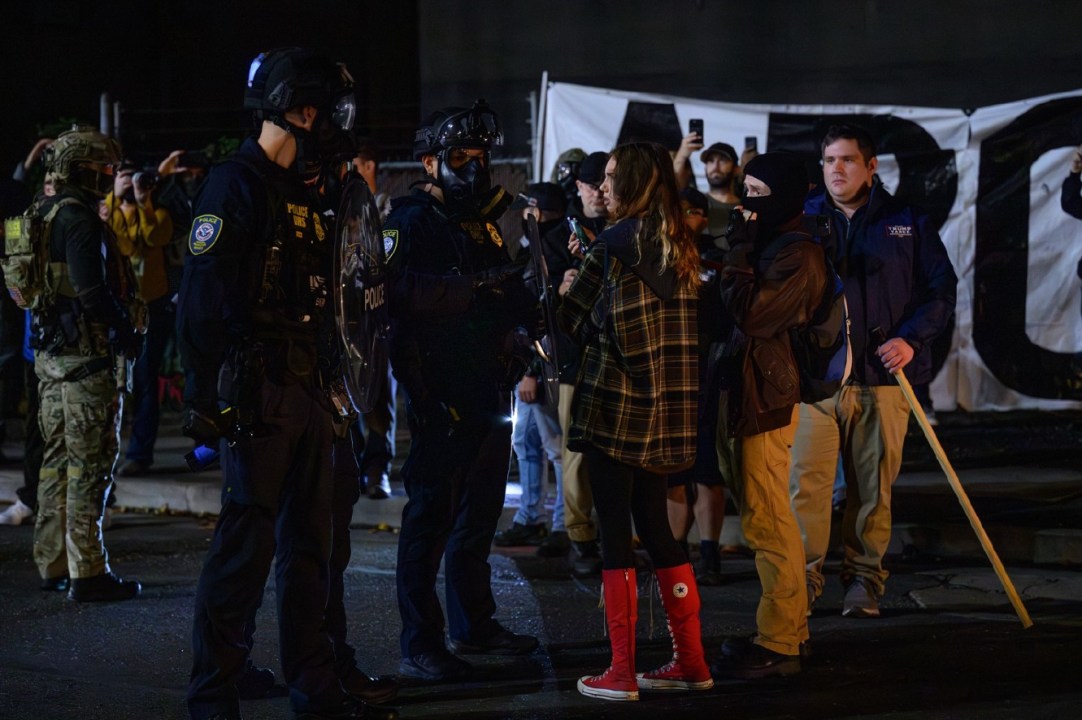 Lawsuit claims federal officers used excessive force on Portland teen ...