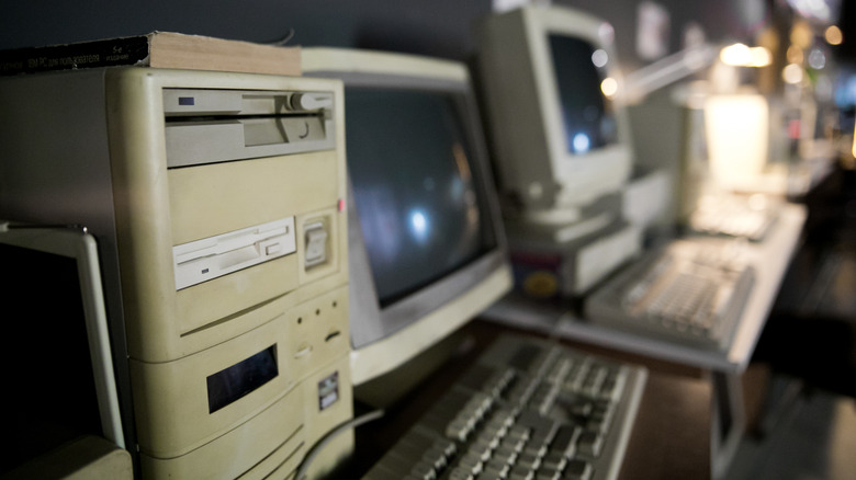Why Did Old PCs Have A Turbo Button On Them? - AOL