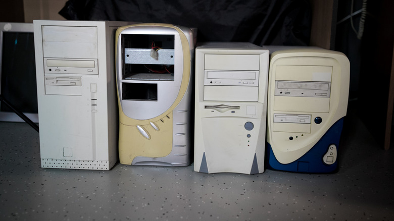 Why Did Old PCs Have A Turbo Button On Them? - AOL